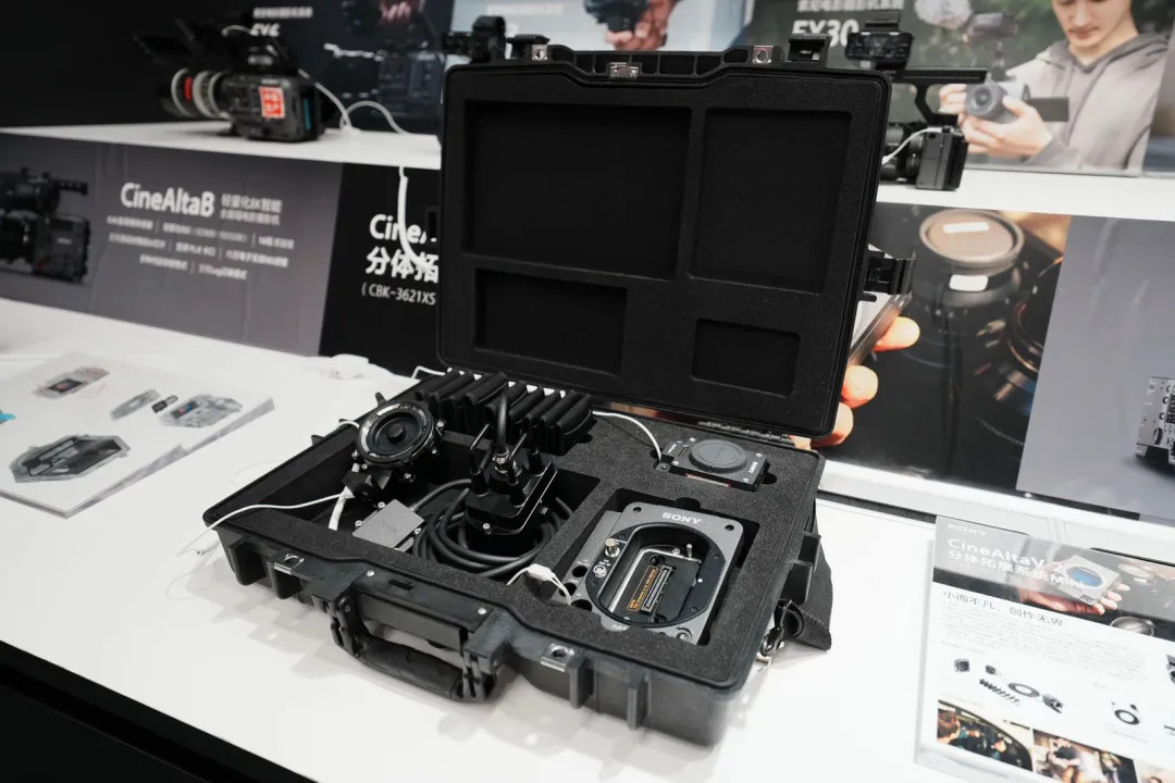 索尼家用投影P9